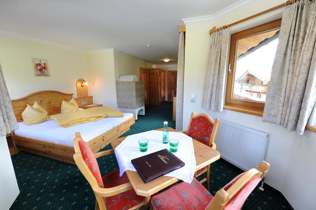 Hotel Garni Landhaus Platzer Zell am Ziller Exterior photo